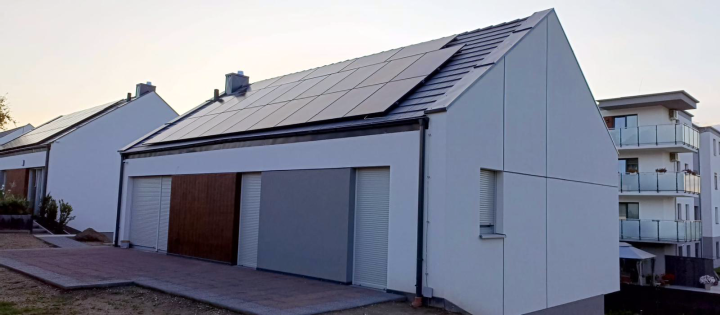 lokalizacja: Bolesławiec<br />moc zainstalowana: 10,12kWp <br />data realizacji: 26-08-2024